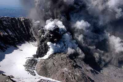 Lava dome growing inside Mount Saint Helens caldera. USGS